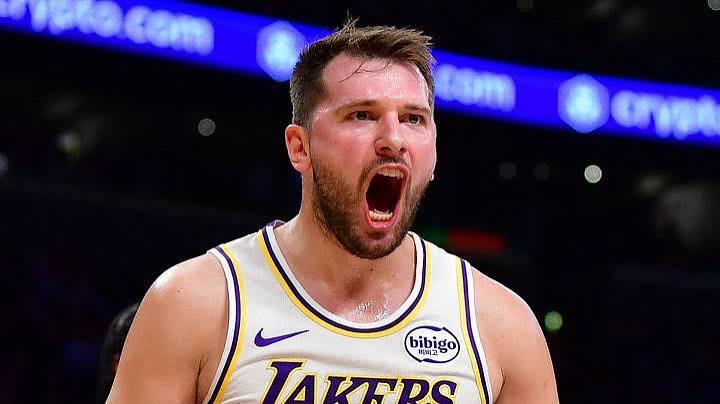 Luka Doncic Lakers Takımını Slovenya'ya Götürüyor