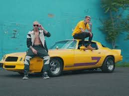 Pete davidson and machine gun kelly are way more than best friends. Watch Machine Gun Kelly S Loco Video Hiphopdx