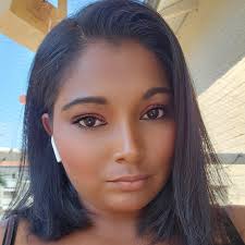 Det bästa med att blogga är att få skapa sitt egna content"