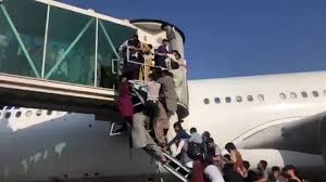 I taliban avrebbero anche conquistato alcuni distretti nel nordest del paese, arrivando ad appena 50 chilometri dalla città di kunduz. Drrytb1ag9vdlm