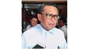 Hanya saja, dirinya selaku gubernur berhak mencabut izin perusahaan bersangkutan jika terdapat pelanggaran. C0q5gfz3cyhsom