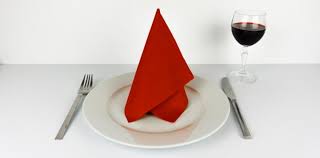 Die einfachen anleitungen zum bestecktasche falten konnen sie auch spontan ausprobieren da sie nicht viel zeit in anspruch bestecktaschen eignen sich fur viele anlasse. Servietten Marquee Anleitung Papier Und Stoffservietten Falten