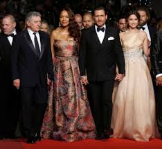 In der handlung wird ebenfalls eine trauerfeier zu ehren seiner serienrolle abgehalten, auch wenn rebhorn. Robert De Niro Steckbrief News Bilder Gala De