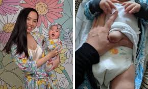 Skip the tub and sink and give your baby sponge baths instead. Newborn Baby Umbilical Cord Pus Newborn Baby