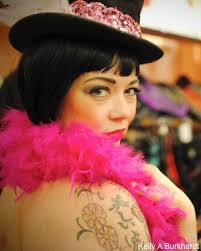 Heather Coutts's Instagram, Twitter & Facebook