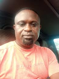 Wishing happy birthday to a friend