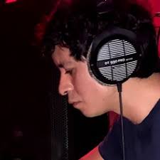 Stream Daniel Elfassy music