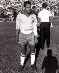 The combined mané garrincha is common among fans in brazil. 364 Garrincha Ideas In 2021 Garrincha Football Soccer