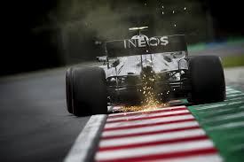 F1 2021, gp hungría | seguimos con la bandera roja en pista, y en la cámara subjetiva de bottas vemos como el finlandés impacta contra norris y este impacta contra un red bull. Treinos Livres Na Hungria Escancaram Abismo De Hamilton E Mercedes Em Pista Seca Formula 1 Grande Premio
