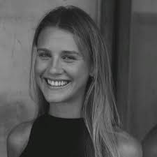 NU HAR DEN LANDAT! 🥳 Som vi har längtat… https://lnkd.in/ebGERKDV IDAG är  det officiella släppet av vår kokbok ”Healthy Happy Food