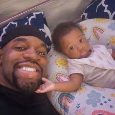 What is the recommended tire pressure for Toyota Land Cruiser 250 Series  with factory 20-inch tires?