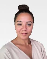 Betsy Mcnamara's Instagram, Twitter & Facebook