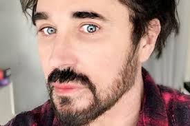 Jun 21, 2021 · l'icona musicale degli anni '80 è stata attaccata nei giorni scorsi durante una querelle con una donna in riferimento ad un hashtag, diventato trend topic, ovvero #loveisintheair. Chi E Scialpi La Biografia E La Vita Privata Del Cantante