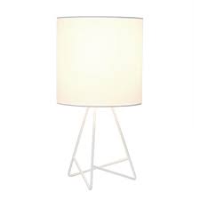 Codes promo, ventes flash, livraison offerte, trouvez le produit de vos rêves à prix réduit ! Simple Designs Lampe De Table Avec Abat Jour En Tissu Simple Design 13 5 Po Blanche Lt2066 Wow Rona