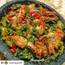 New The 10 Best Foods Today With Pictures Repost Riesmayanthi Ayam Penyet Cabe Ijo By Riesmayanthi Bahan Kg Ayam J Resep Ayam Resep Masakan Masakan