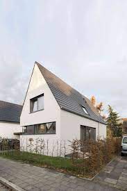 See all things to do. So Wohnt Dusseldorf Das Schmale Haus In Wersten