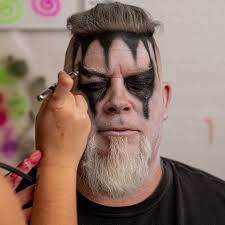 Can Tim from Tall Man's Homemade Ice Cream please make his own version of  this? pretty please? https://www.facebook.com/share/p/1Cdbq5xGUD/