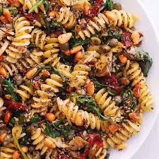 Place the semolina in a bowl and slowly pour in the water. Fusilli With Spinach Artichokes Sun Dried Tomatoes Julia S Album In 2021 Yummy Pasta Recipes Tasty Pasta Vegetarian Pasta Dishes