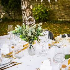 Bouquet de fleurs des champs typiques. Bouquet Fleurs De Champs Vertes Et Blanches 30cm Pas Cher Badaboum