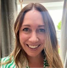 Vanessa Herron's Instagram, Twitter & Facebook