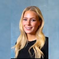 Colette Becker's Instagram, Twitter & Facebook