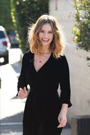 Lange haare wirken romantisch, mädchenhaft und weiblich und kurze haare sind mutig, frech und einzigartig. 1000 Long Bob Frisuren In Verschiedenen Styles