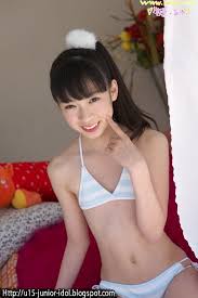 In japan, a junior idol (ジュニアアイドル) , alternatively chidol (チャイドルchaidoru) or low teen (ローティーンrōtīn) , is primarily defined as a child or early teenager pursuing a career as a photographic model (this includes both gravure and av ). Pin On Junior Idols