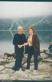 Na stałe mieszka w usa, od 1972 roku jest profesorem uniwersytetu maryland (collage park, stan maryland), obecnie professor emeritus tego uniwersytetu. Czerwona Ksiezniczka Fakty I Mity O Synowej Towarzysza Gierka