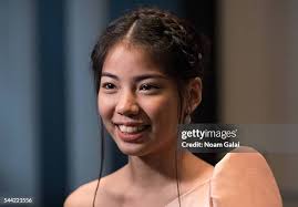 22 Photos & High Res Pictures