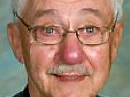 St. Paul teacher leads eighth-graders