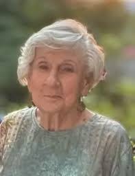 Peggy Falls's Instagram, Twitter & Facebook