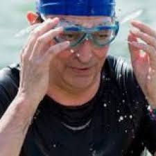 In 500 per la traversata del lago di Lugano. E per la prima volta in acqua  anche Marco Borradori