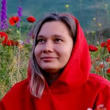 Polina Kirichenko (@polkirichenko)