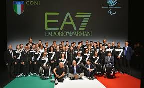 Azzurra sport ha inserito ea7 tra le sue proposte da diversi anni, sia nei negozi fisici che online. Malago E Armani Protagonisti Del Made In Italy