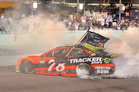 The last time ford won the nascar cup manufacturers' championship was way back in 2002. Camry Driver Martin Truex Jr Wins Nascar Cup Series Driver S Championship Conceptcarz Com