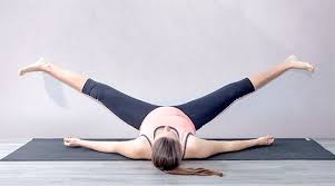 Indefinitpronomen setze das richtige pronomen ein. 5 Beckenoffnende Yoga Ubungen Zur Geburtsvorbereitung Babyclub De