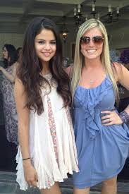 Selena Gomez And A Friend At Her Mom S Baby Shower Cute Dresses Selena Gomez Style Selena Gomez