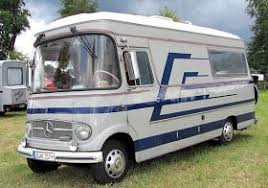 Le Camping Car Passe Partout 11 09 11 Vehicule Recreatif Camping Vintage Camping Car