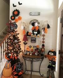 90 Diy Indoor Halloween Decor Ideas To Welcome Spooky Vibes In Your Home Hike N Dip Halloween Decorations Indoor Diy Halloween Home Decor Vintage Halloween Decorations