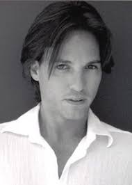 Celebrities with last name: Pape