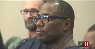 Man charged with killing Walmart diaper thief has new explanation for what  happened