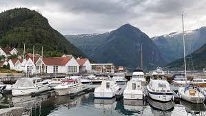 Balestrand is known for its spectacular nature and fantastic light conditions, and idyllically located by sognefjorden, balestrand offers many options to get out on the longest and deepest fjord in norway. 3mmdnz Cflhpzm