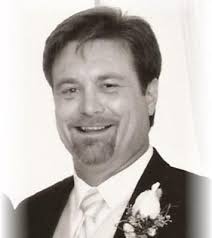 Brett Theriot's Instagram, Twitter & Facebook