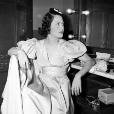 African American Black Actresses In Their 50s The Black Celebrity From Hollywood S Golden Age Who Revealed The Complexities Of Passing For White African American Actress Black Celebrities Black Hollywood