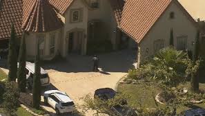 See what brian houston (lileskim05) has discovered on pinterest, the world's biggest collection of diy home ideas: Jason Miles On Twitter Just Saw Most If Not All Federal Agents Leave Hisd Hq Meanwhile Here S An Aerial Pic Of Hisd Cfo Brian Busby S Nw Houston Home Where The Feds