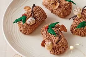 10 Decorations De Buches De Noel Que Vous Aurez Terriblement Envie D Essayer Dessert Noel Facile Buche De Noel Idee Recette Noel