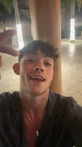 Looking for a life serious partner I am gay 🌈