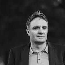 Frank Molenaar's Instagram, Twitter & Facebook