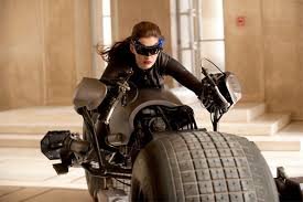 Anne Hathaway Kedi Kadin Oldu Trendus Com
