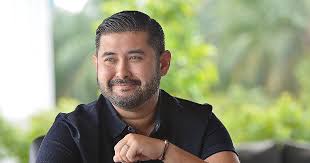 A motorcycle enthusiast, sultan ibrahim is well known as the founder of the annual motorcycling tour event, kembara mahkota johor. Ahx2wlb1cjdrhm